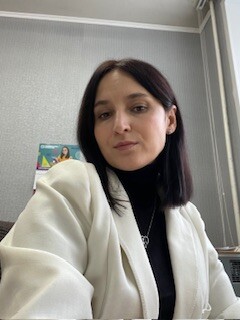 Таня К .